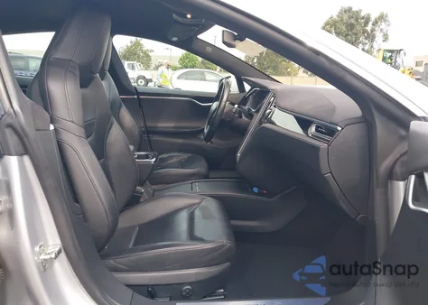 2016 Tesla Model S 90D/P100D/P85D/P90D z USA, uszkodzony, nr VIN 5YJSA1E46GF136068